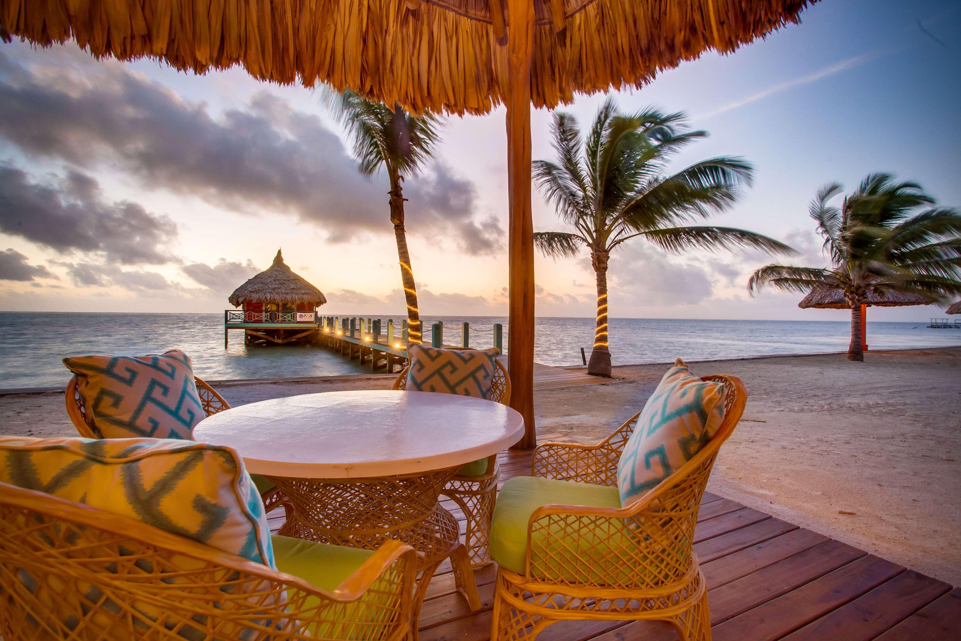 Costa Blu Beach Resort, Trademark Collection By Wyndham (Adults Only) Сан Педро Екстериор снимка